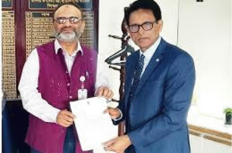 ঢাবি ভিসি পদ থেকে পদত্যাগ অধ্যাপক ড. নিয়াজ আহমদ খানের