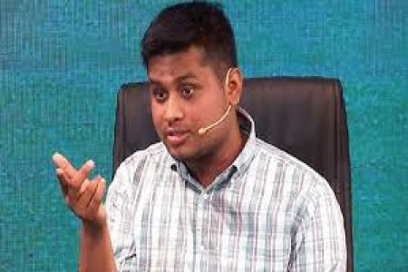 পরিবারে অশান্তি পরিবর্তে একতার আহ্বান জানালেন হাসনাত